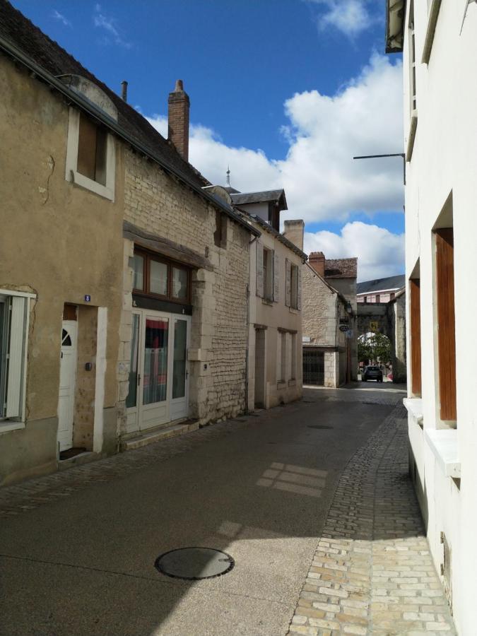Studio Bourbon Apartment La Roche-Posay Exterior photo